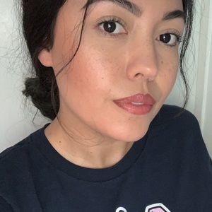 Meet your Posher, Gloria